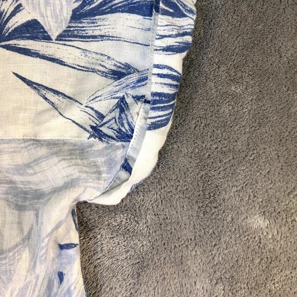 C&C California 100% Linen Top Women's M White Blue Floral Boho Resort Hawaiian - Picture 4 of 10